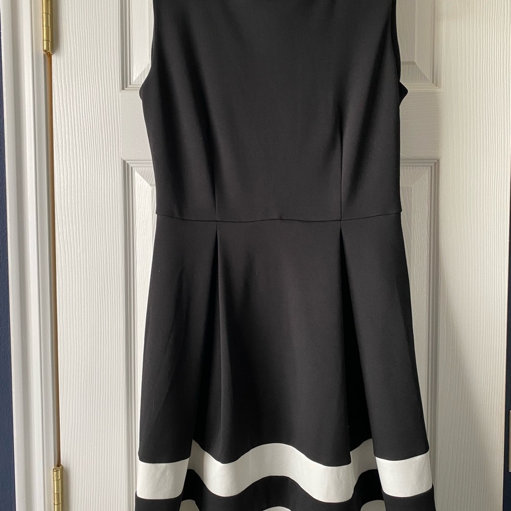 Black and White Sleeveless Dress